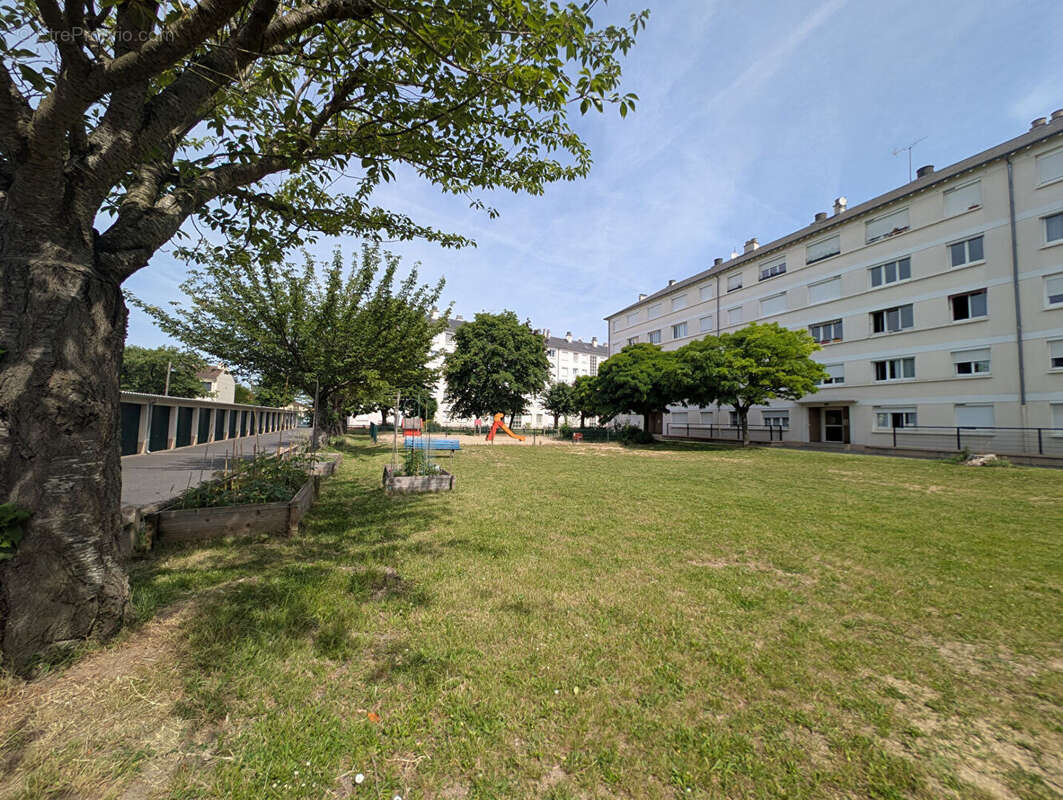 Appartement à HOUILLES