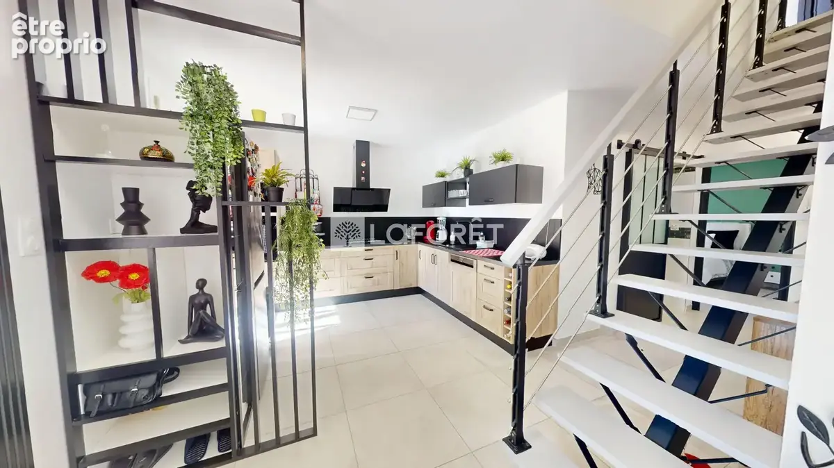 Maison Saint Mitre Les Remparts T4 garage - photo 7
