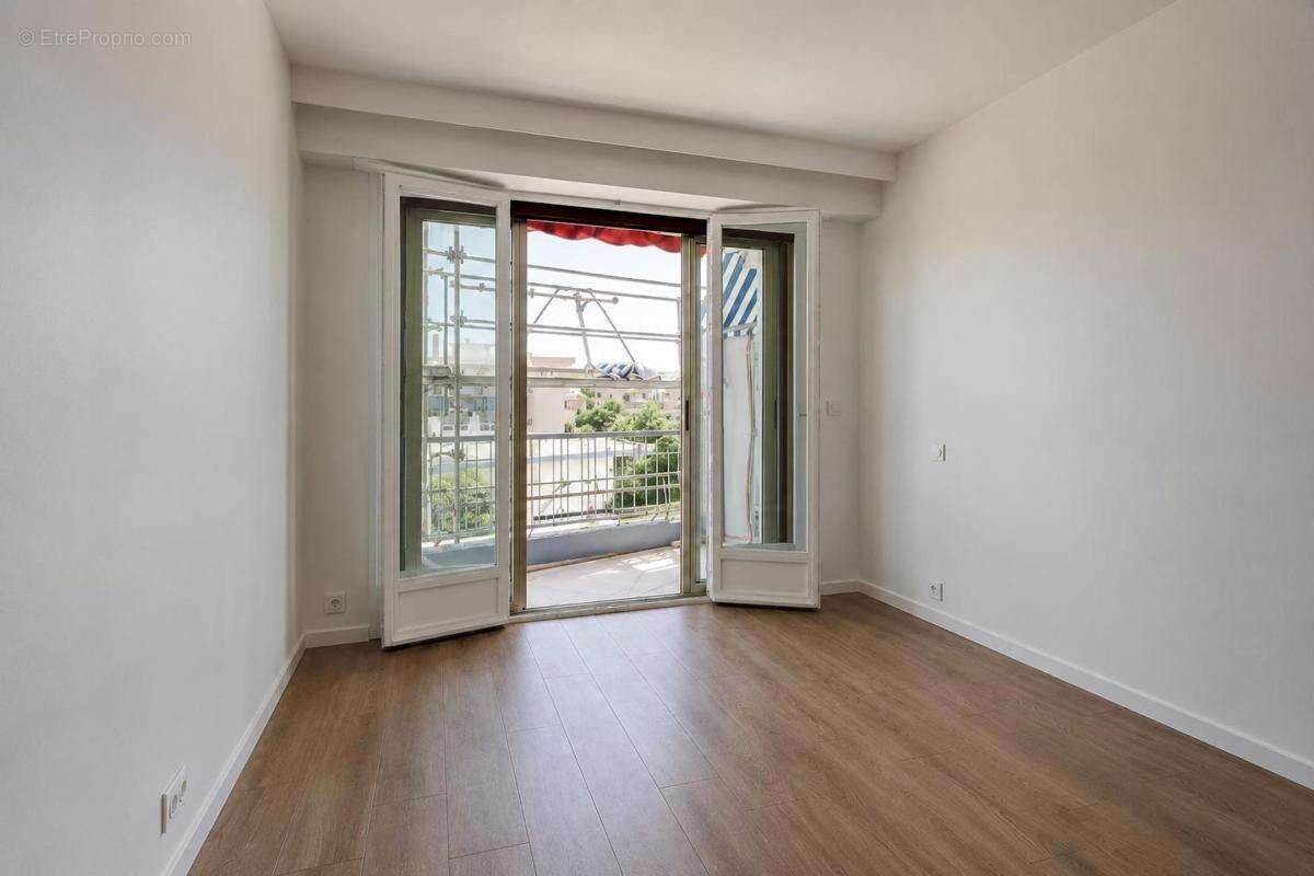 Appartement à CAGNES-SUR-MER