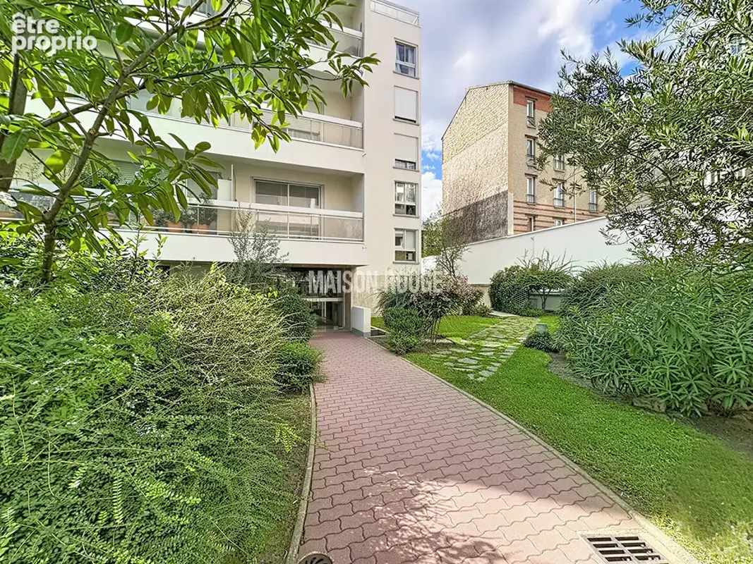 Boulogne M° Jean-Jaurès - Rare - Studio avec beau balcon sur jardin - photo 12