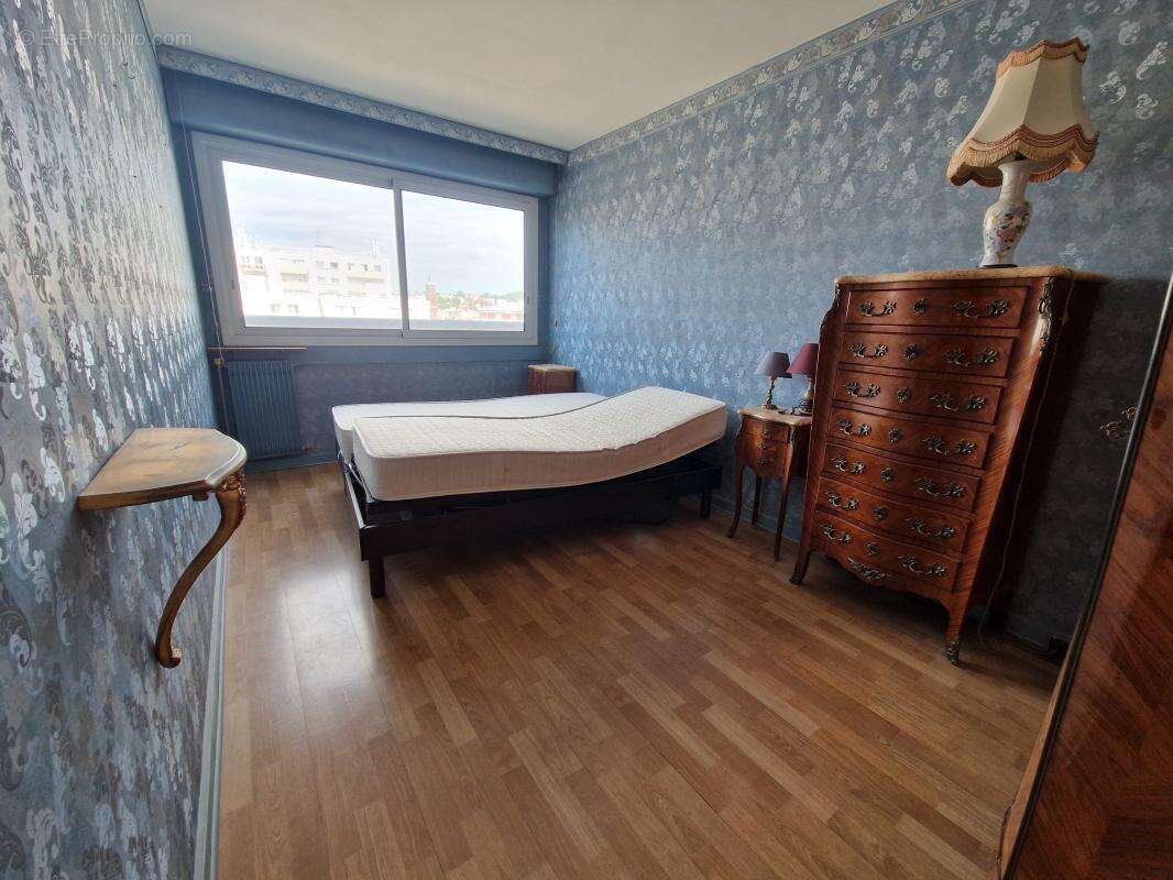 Appartement 3 chambres VUE SEINE avec CAVE et BOX - photo 9