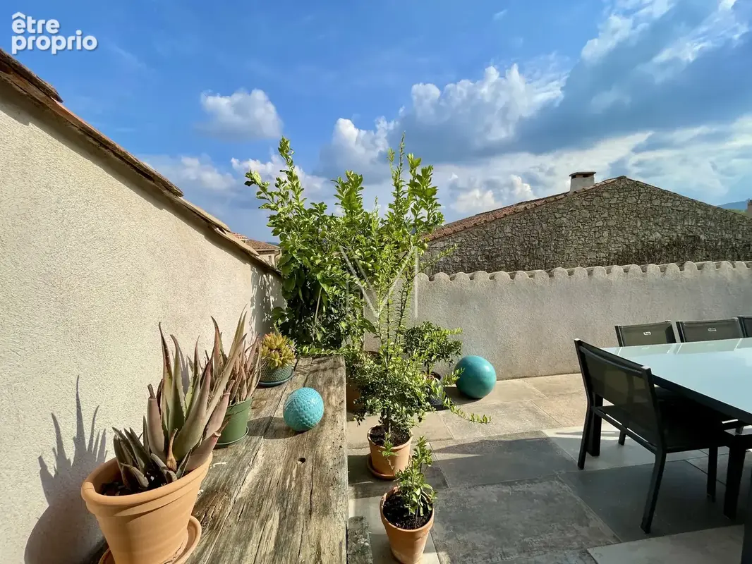 Maison de village au plan de la tour avec terrasse et remise independante - photo 7