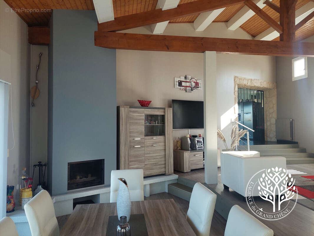 Maison à SAINT-SAVINIEN