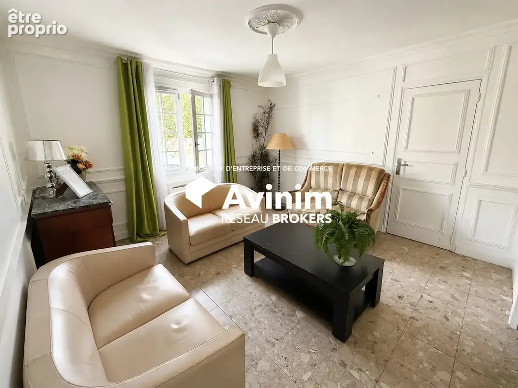 Commerce 150 m² à vendre à Montmagny (95360) - photo 2