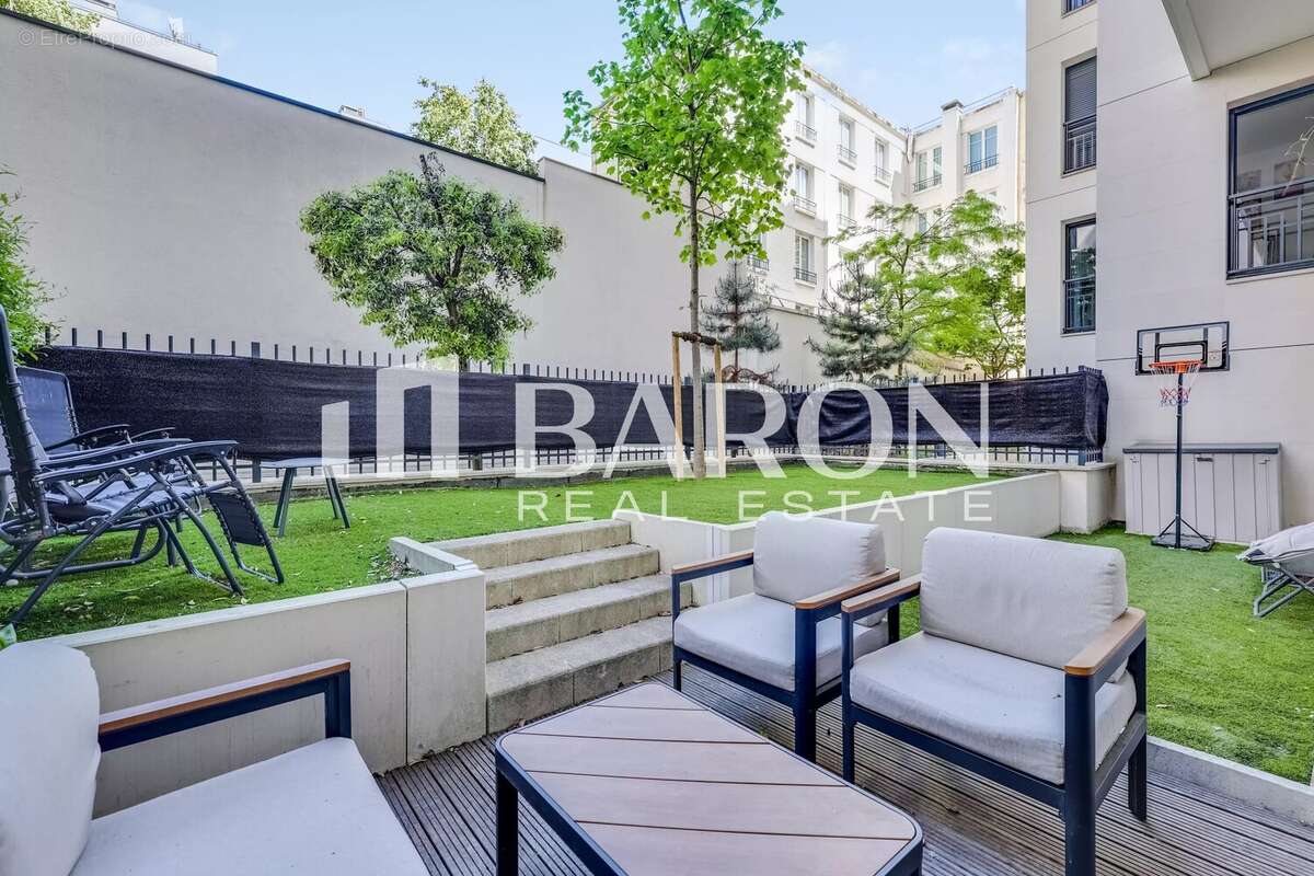 Neuilly sur seine - appartement rez de jardin 2 pieces 1 chambre - photo 7