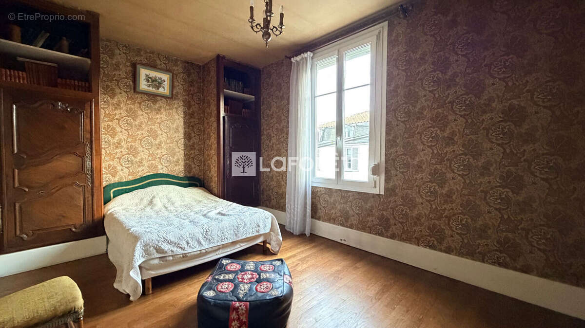 Maison à SAINTE-MENEHOULD