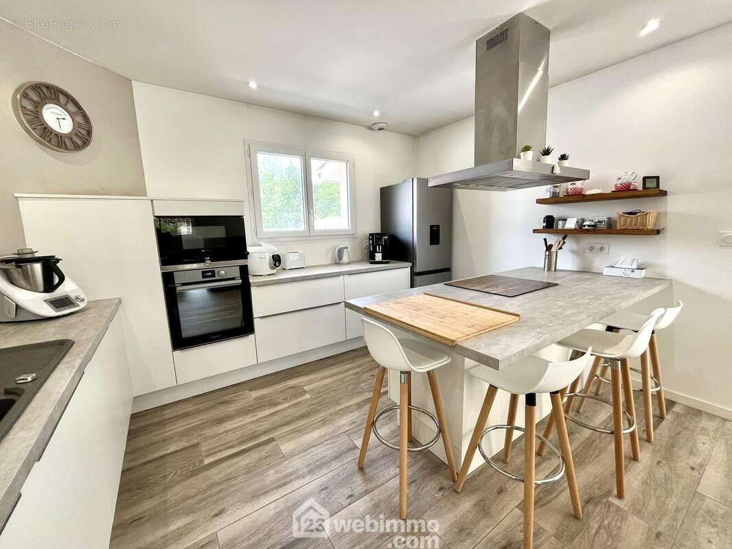 Maison à LE PIAN-MEDOC