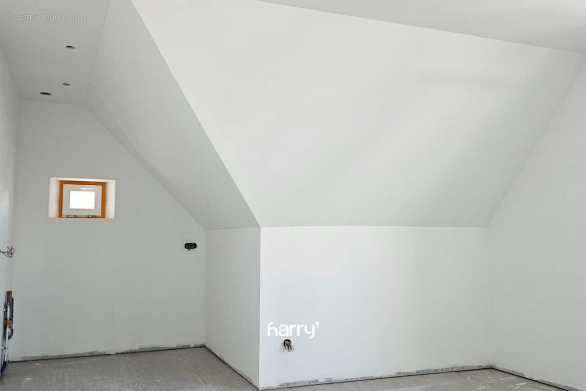 Appartement à FRASNE