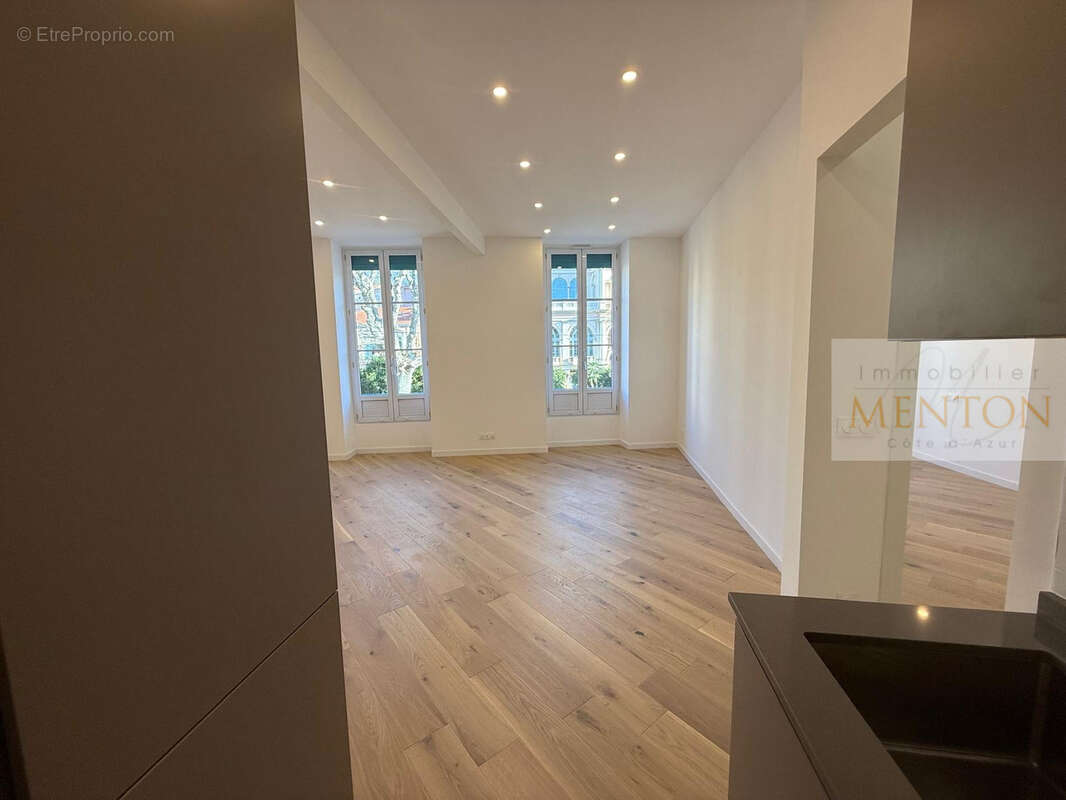 Appartement à MENTON