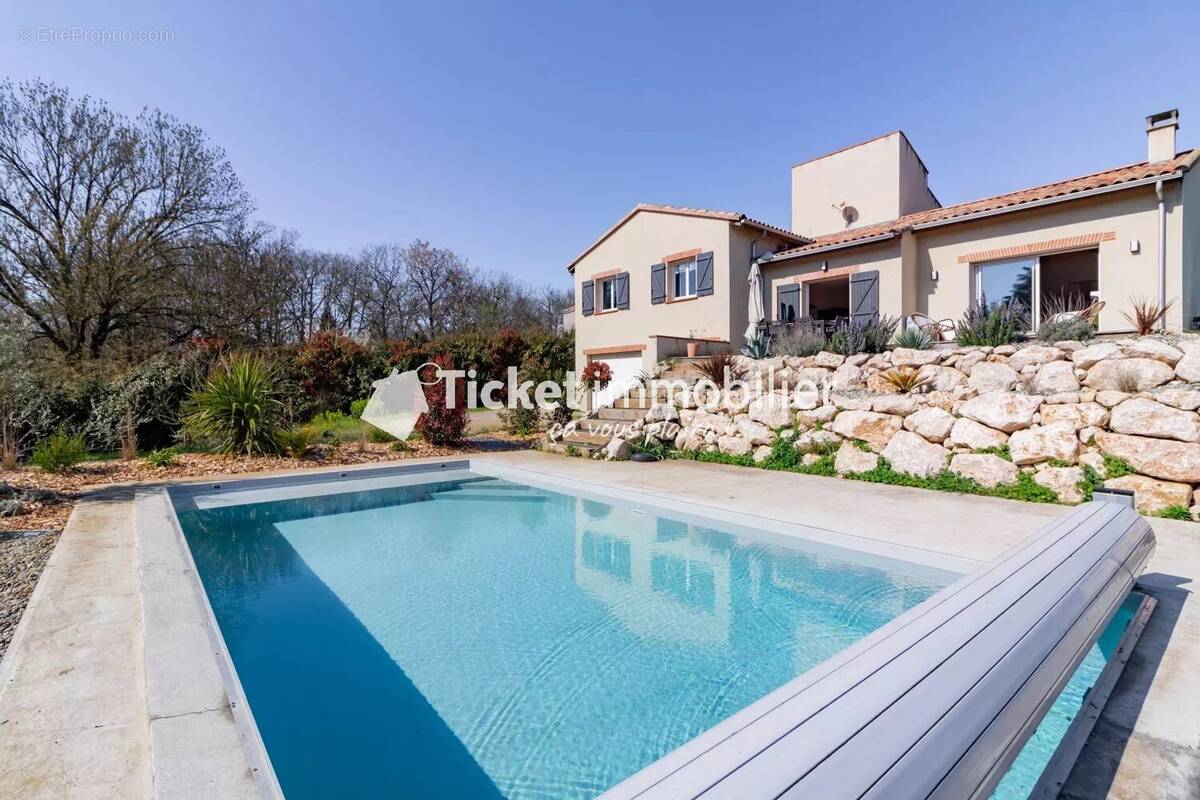 Maison à CORNEBARRIEU