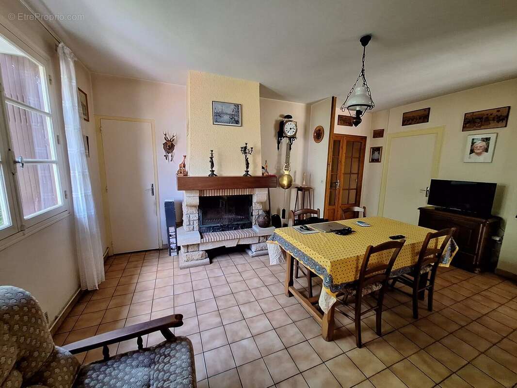 Maison à MONPAZIER