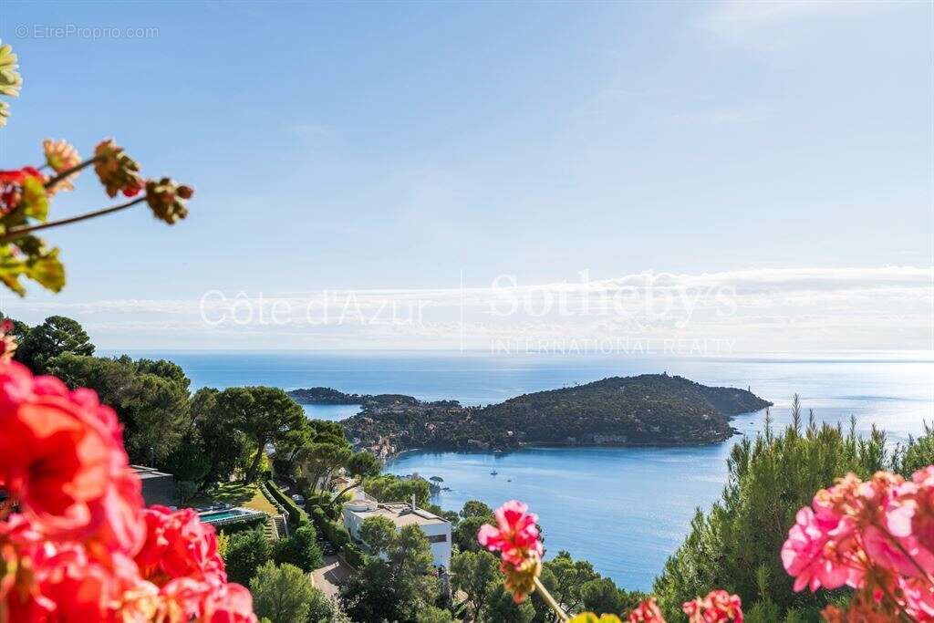 Villefranche-sur-Mer villa en domaine privé avec vue mer panoramique - photo 2