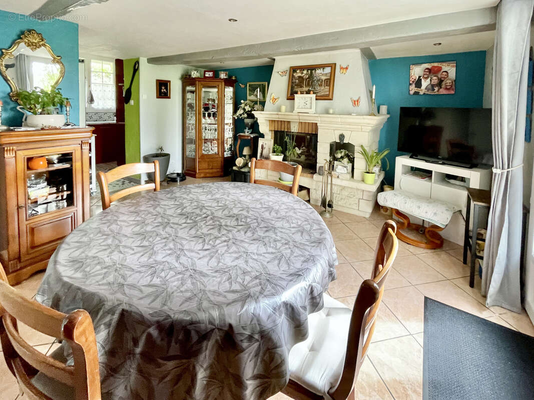 Maison à BEAUFOUR-DRUVAL