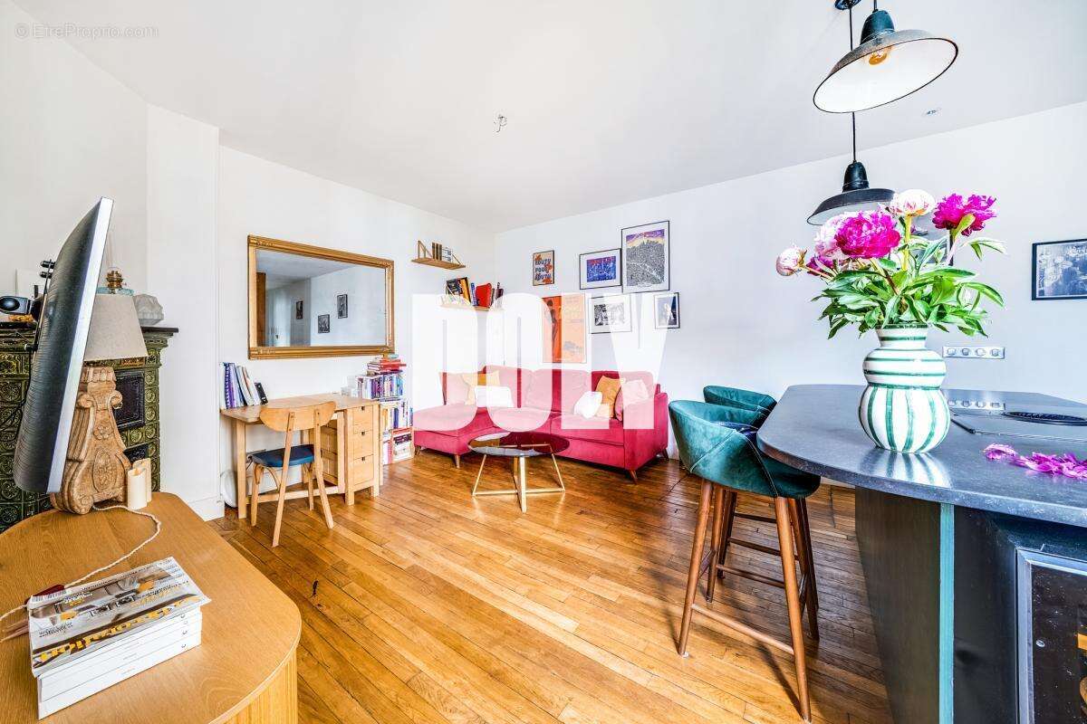 Appartement à PARIS-11E