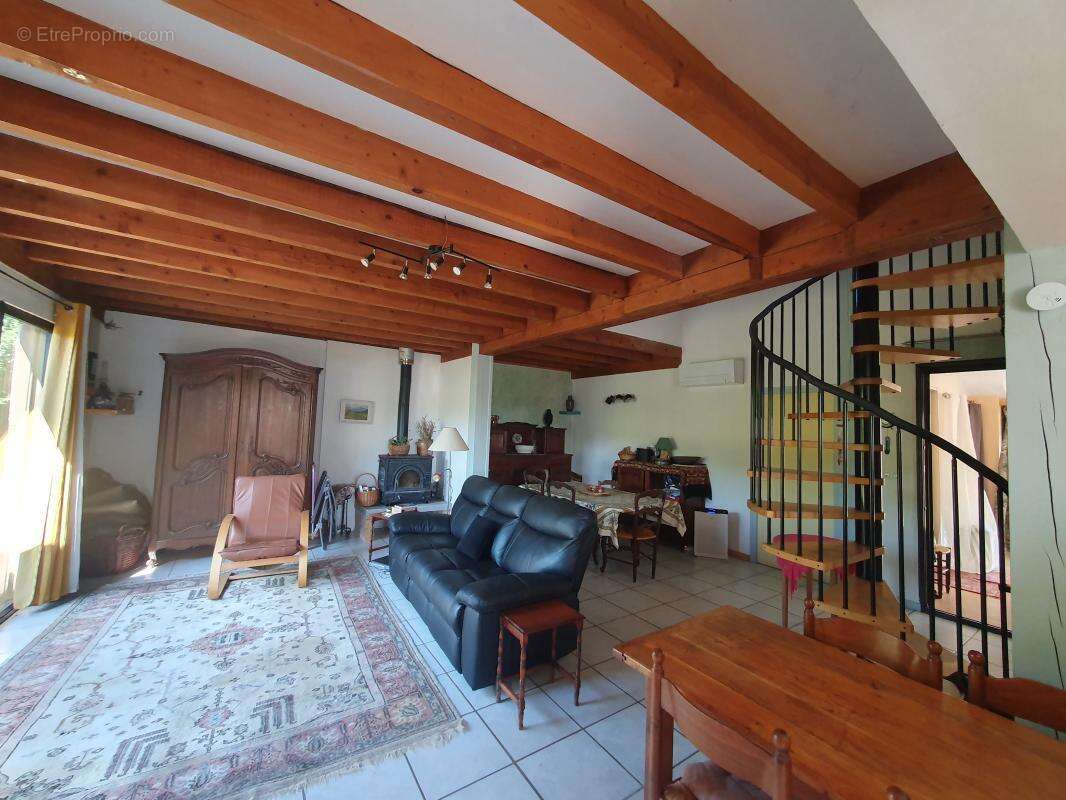 Maison à SAINT-ANDRE-DE-CRUZIERES