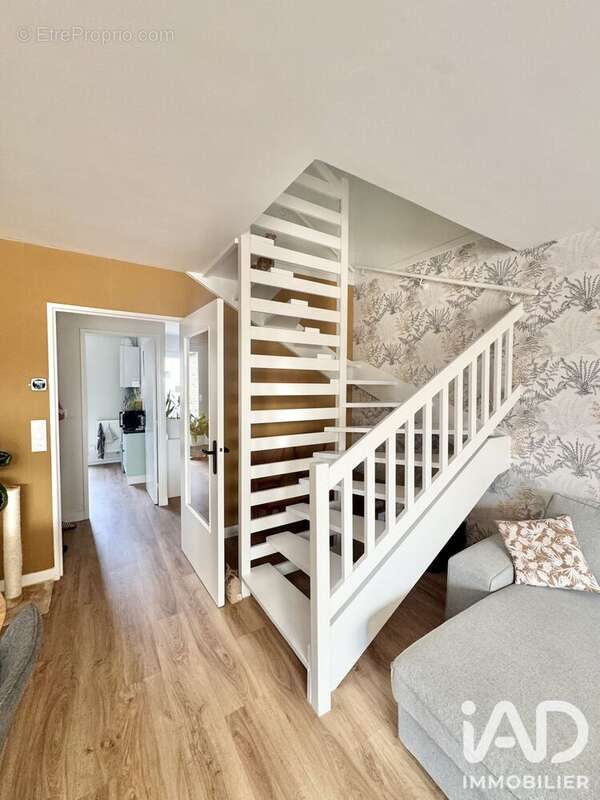 Maison 101 m² à Saint-Brice-Courcelles  - photo 6