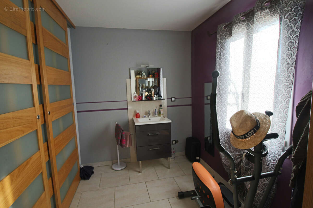 Maison à PUY-L&#039;EVEQUE