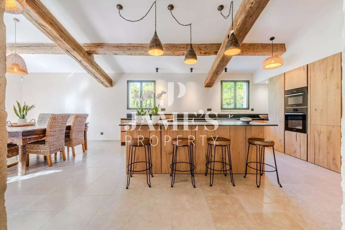 Maison à SAINT-REMY-DE-PROVENCE