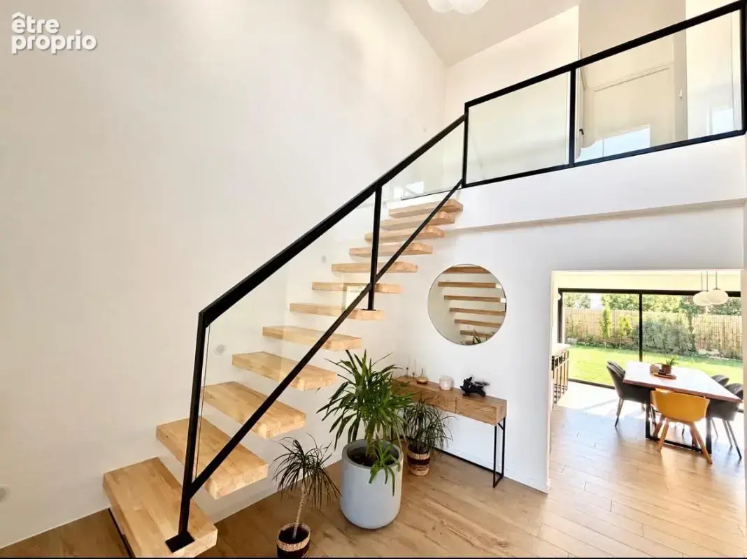 Maison Montreuil Juigne 6 pièce(s) 170 m2 - photo 3