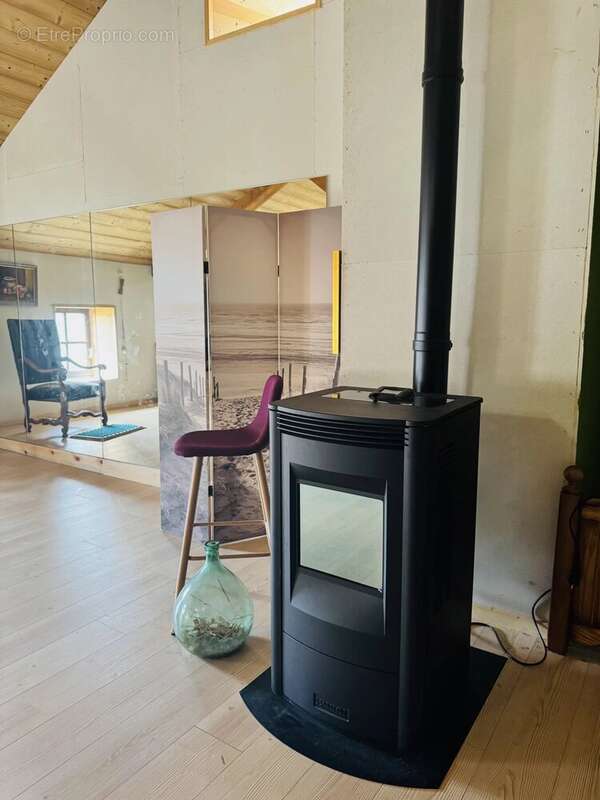 Maison à SAINT-CHRISTOPHE-D'ALLIER