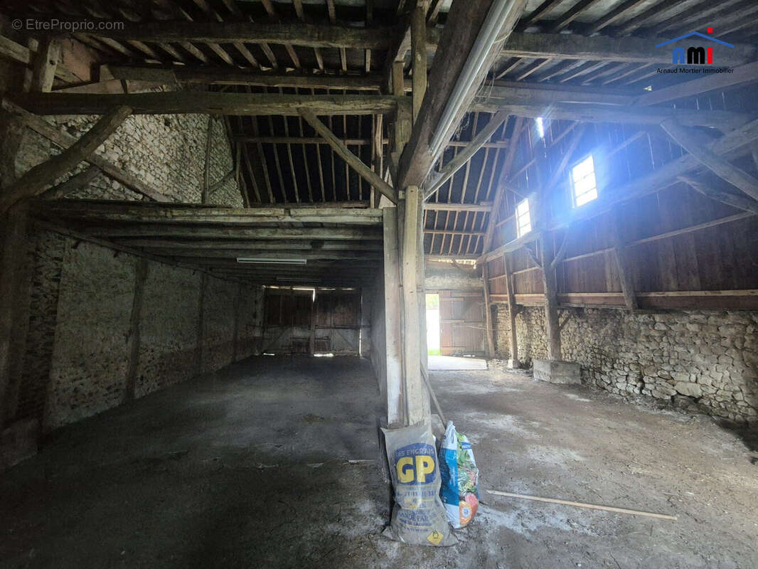 Maison à BELLOU-SUR-HUISNE