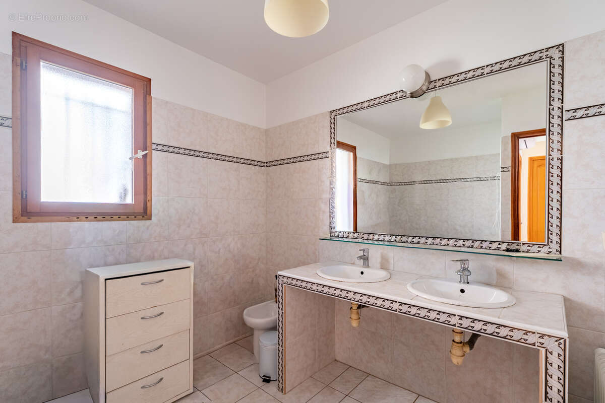 Maison à MARSEILLE-9E