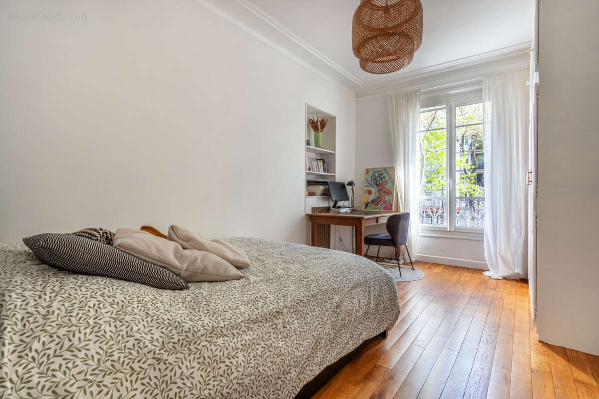 Appartement à PARIS-11E