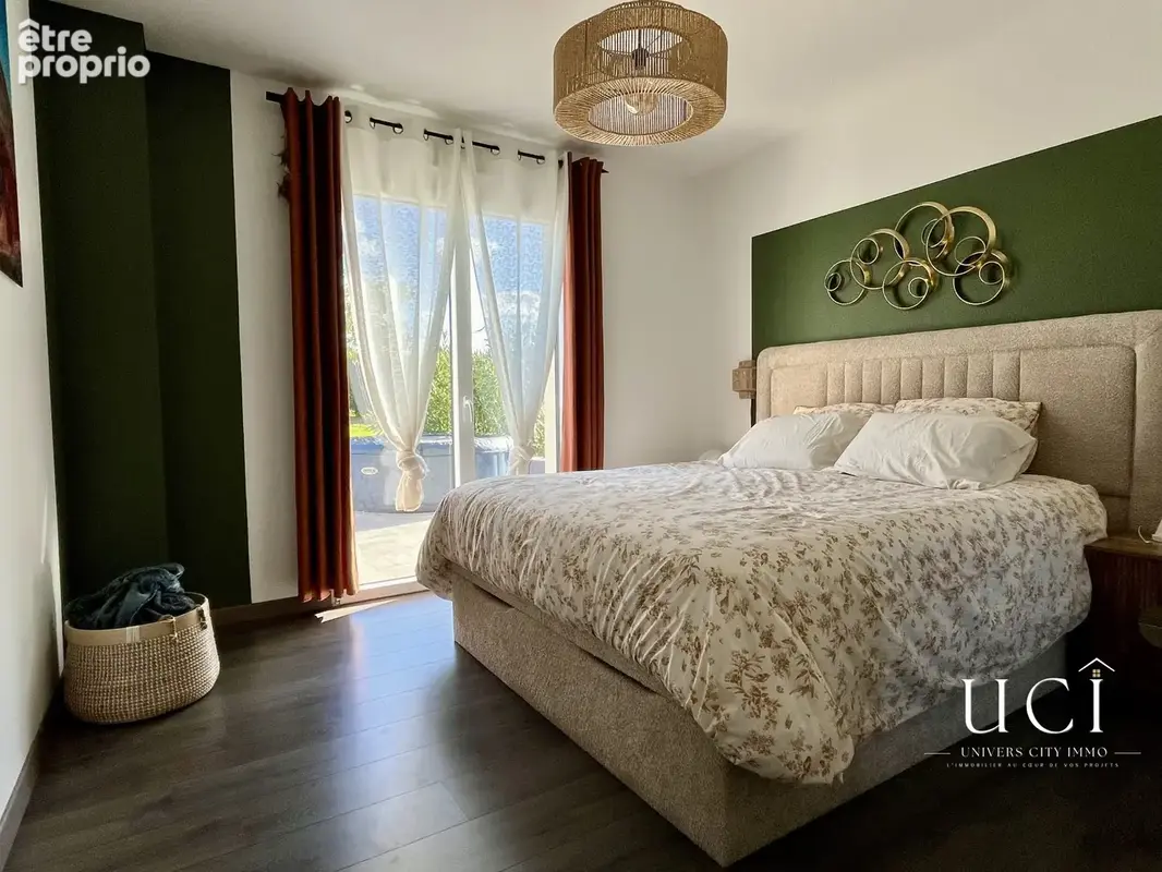 Maison 7 pièces 159 m² à vendre à Le Lion-D'angers (49220) - photo 4