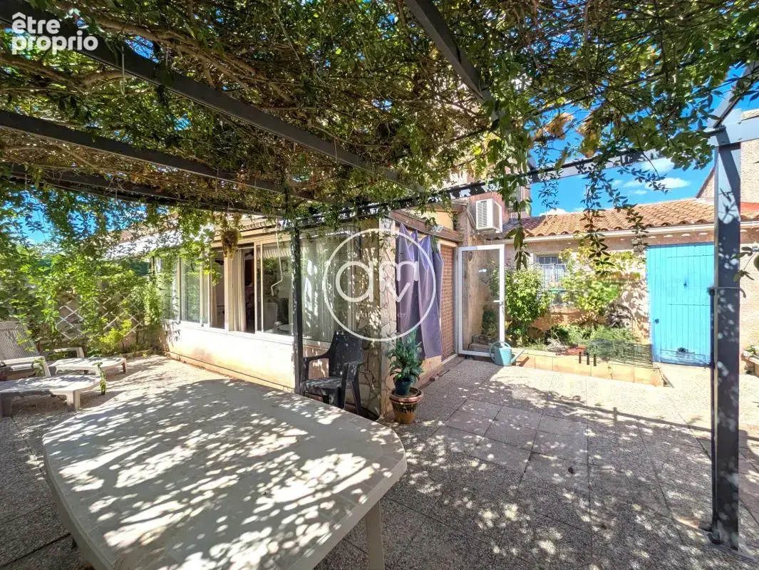 Maison à LA LONDE-LES-MAURES