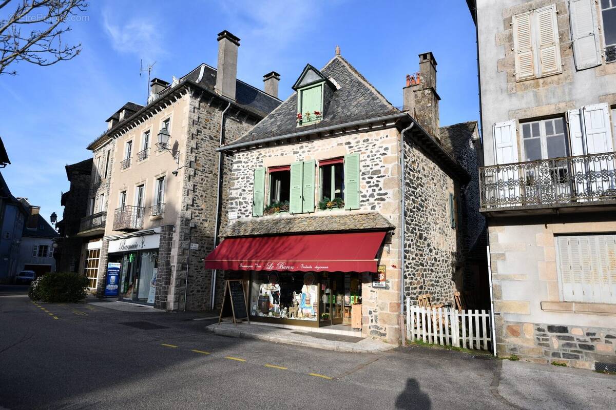 Appartement à PLEAUX