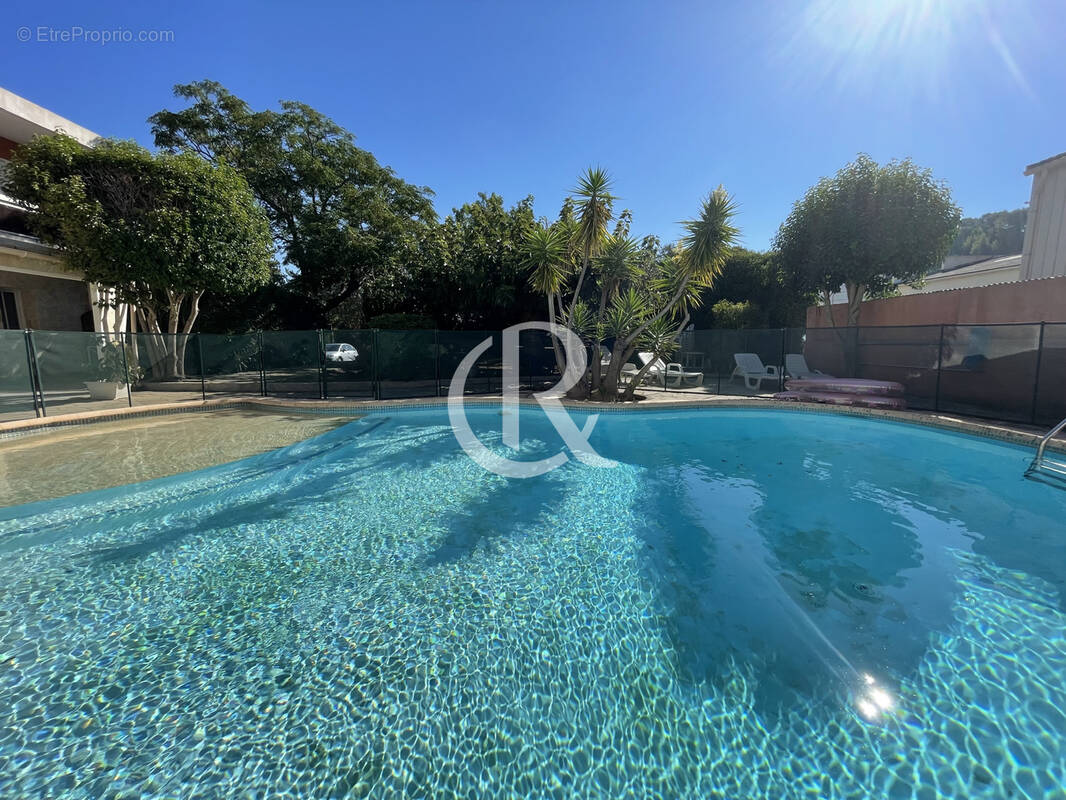 Appartement à HYERES