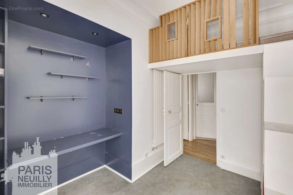Appartement à PARIS-17E