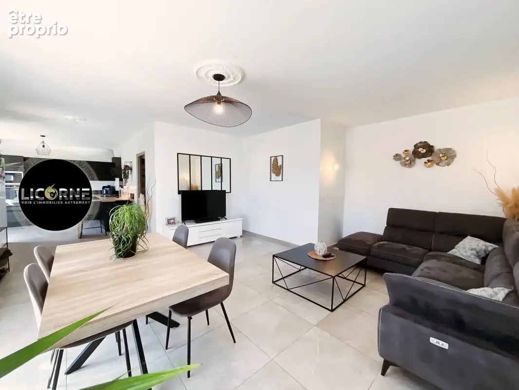 Maison 95 m² à Saint-Victoret  - photo 3