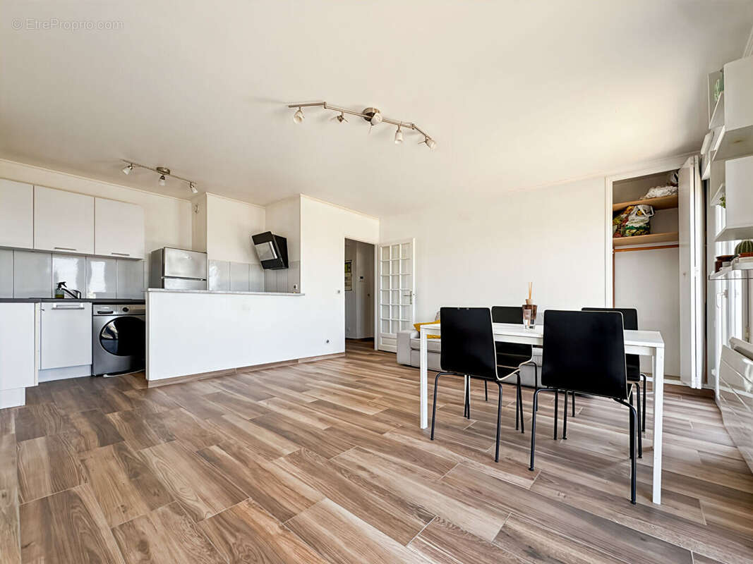 Appartement à ROSNY-SOUS-BOIS