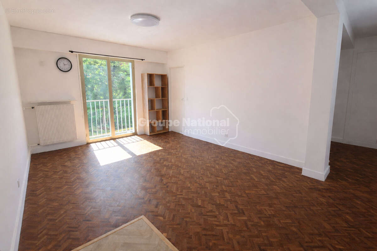 Appartement à VERSAILLES