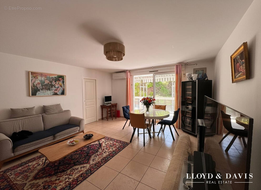 Appartement à MARSEILLE-8E