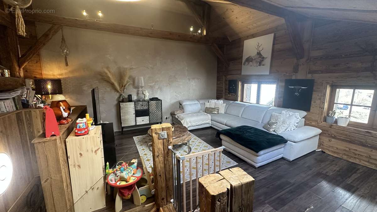 Chalet Authentique entièrement Rénové - photo 7