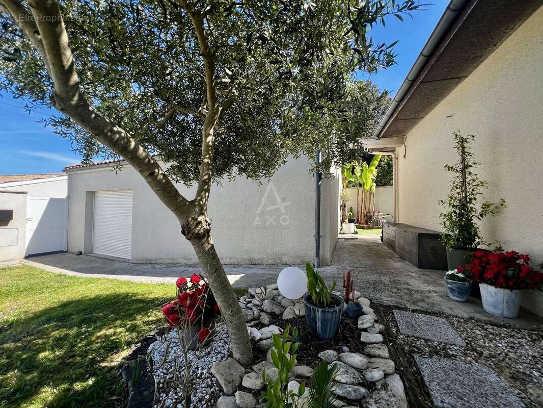 Maison à QUINSAC