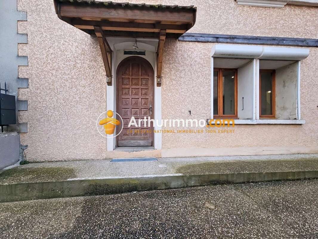 Appartement à SAINT-GEORGES-D'ESPERANCHE