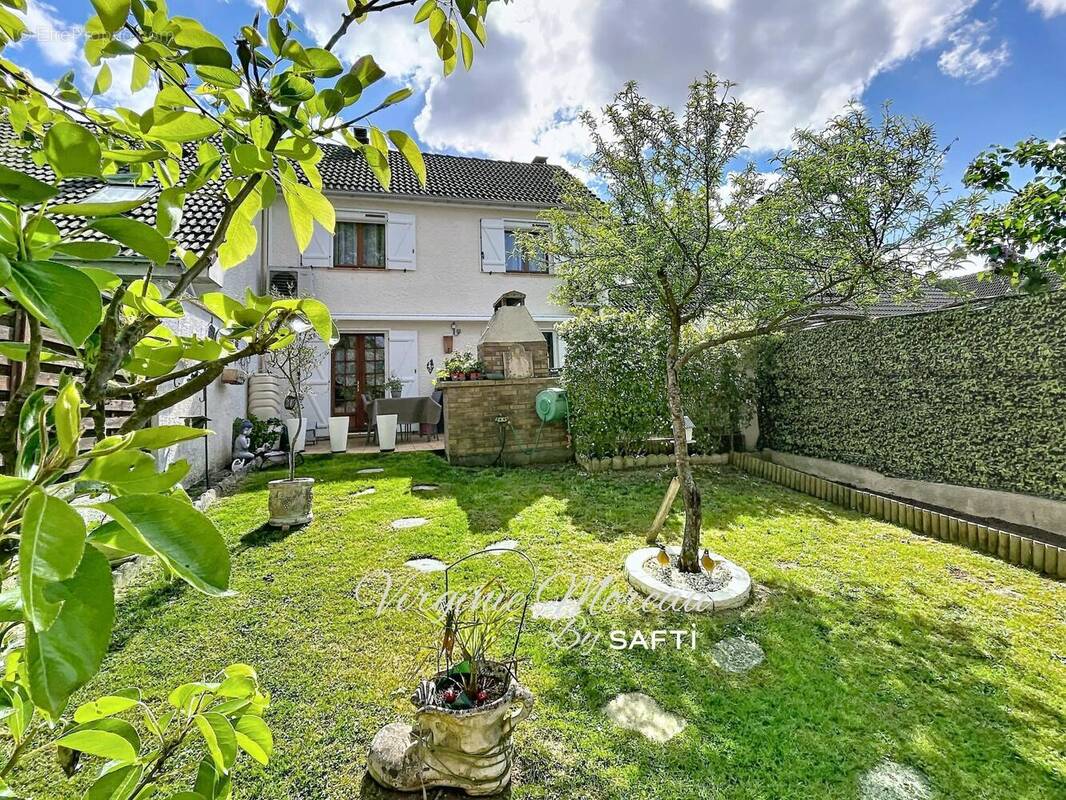 Photo 1 - Maison à CESSON