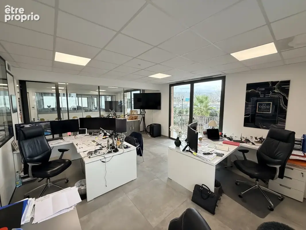 Bureaux 154 m2 à Fréjus - photo 7