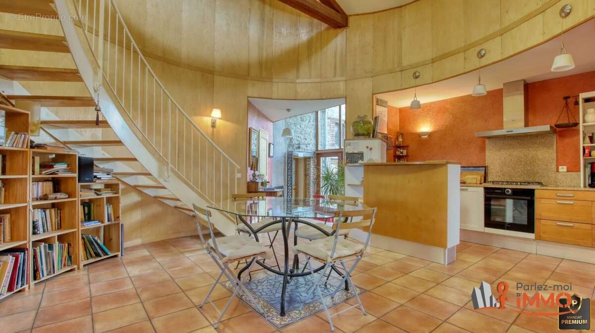 Maison à ROCHE-LA-MOLIERE