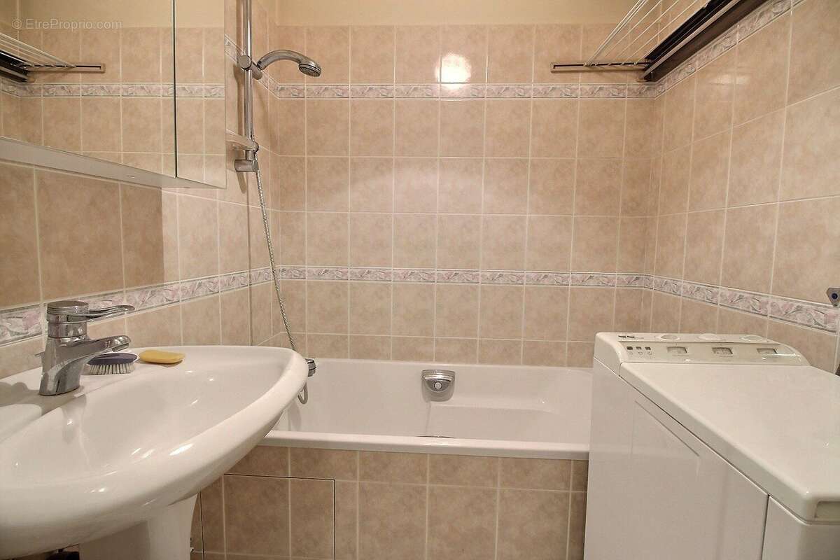 Appartement à MONTROUGE