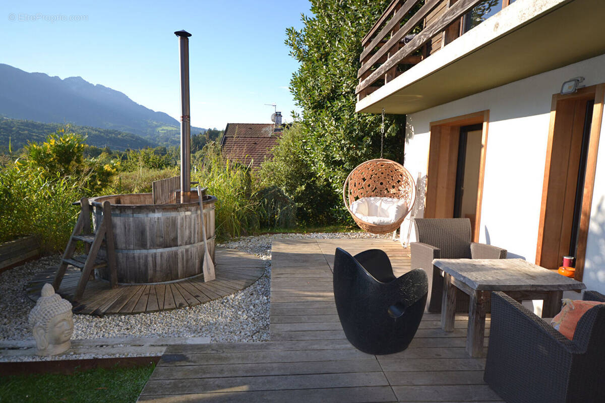 Maison à SAINT-JORIOZ