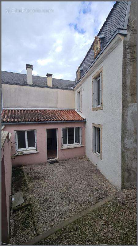 Maison à BRESSUIRE