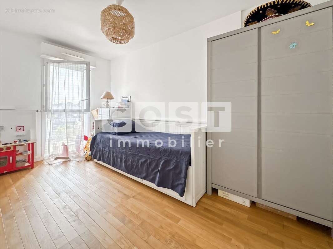 Appartement 69 m² à Asnieres-Sur-Seine  - photo 6