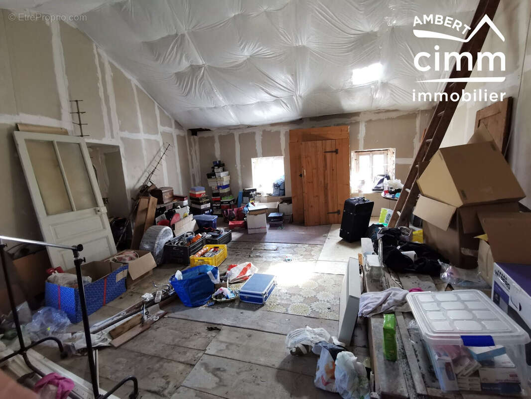 Maison à SAINT-ALYRE-D&#039;ARLANC