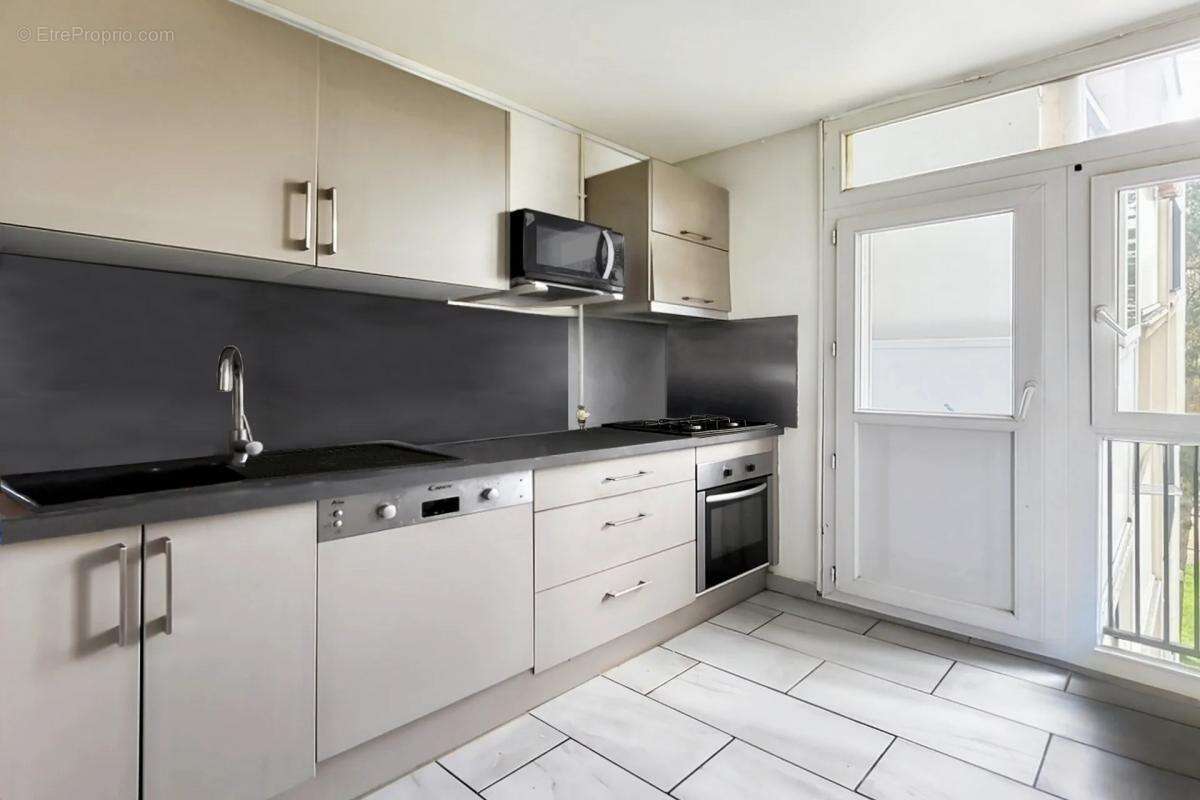 Appartement à RIS-ORANGIS