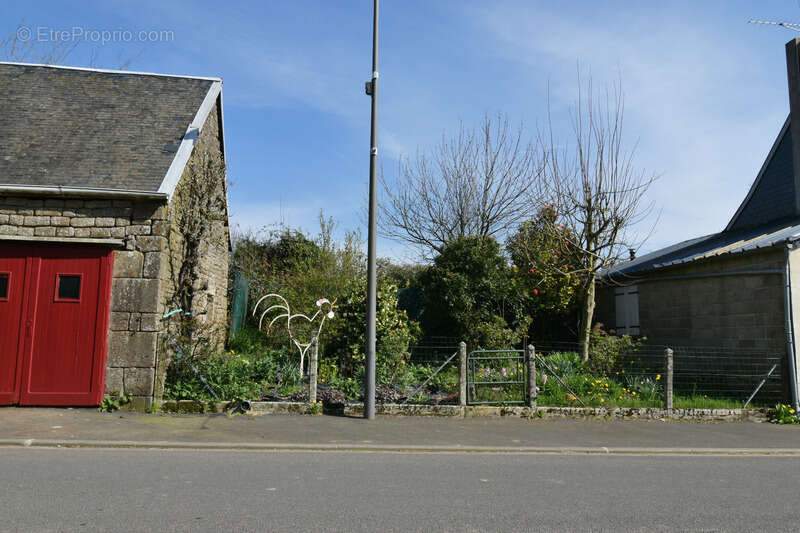 Maison à LE TEILLEUL