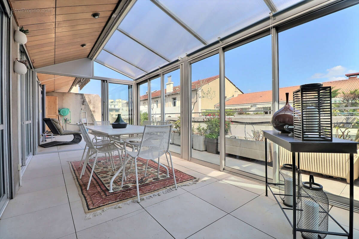 Appartement à MARSEILLE-8E